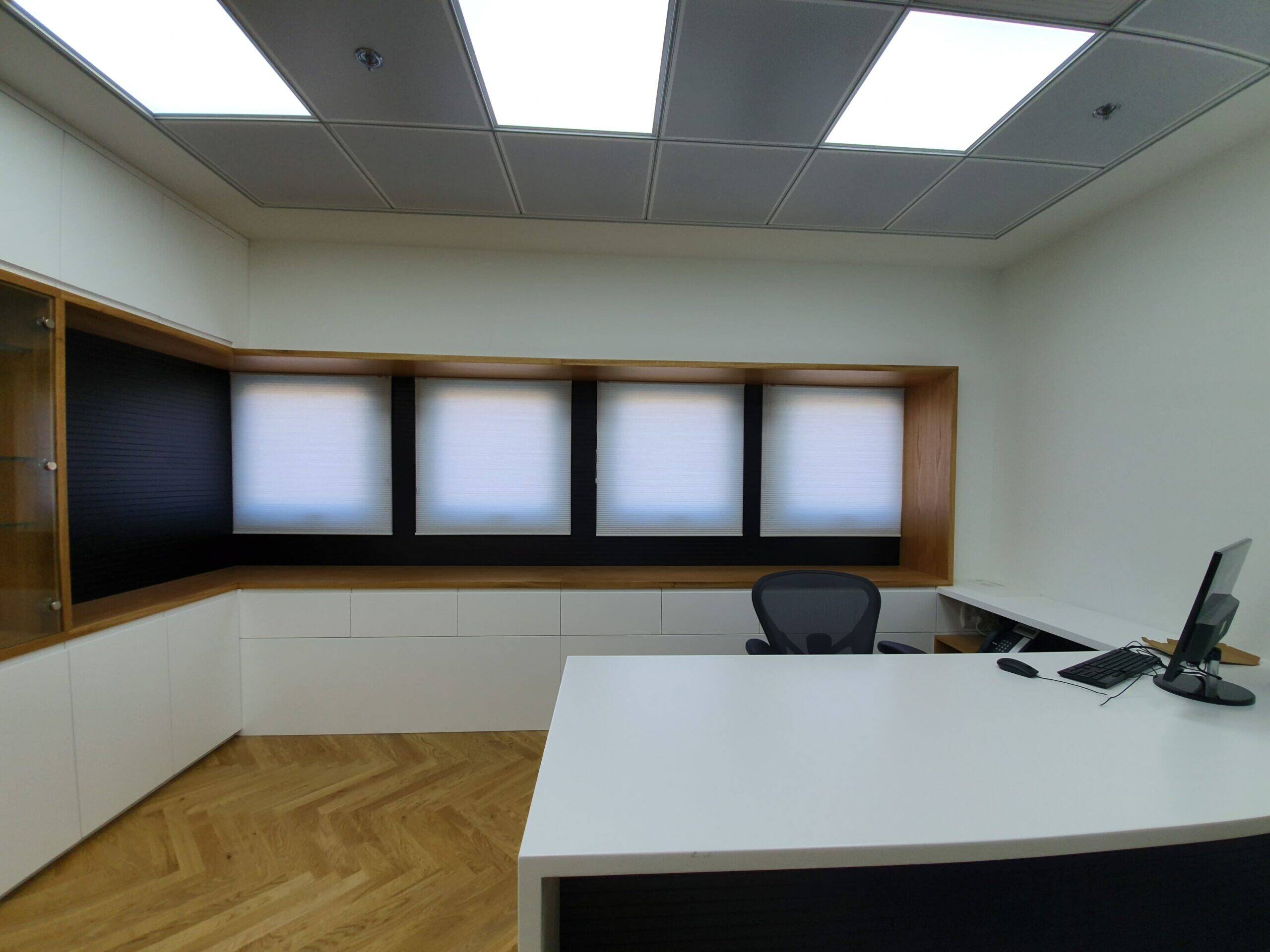 וילונות דואט למשרד