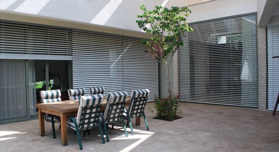 תריס ונציאני חיצוני