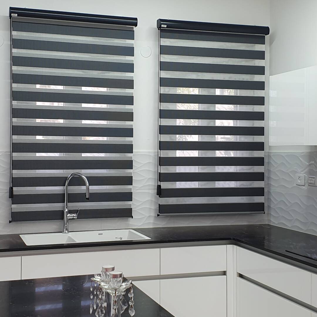 וילון למטבח זברה